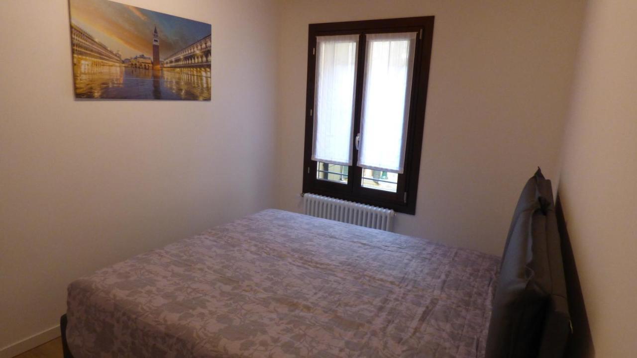 Apartmán Casa Moderna A Due Passi Da Rialto Benátky Exteriér fotografie